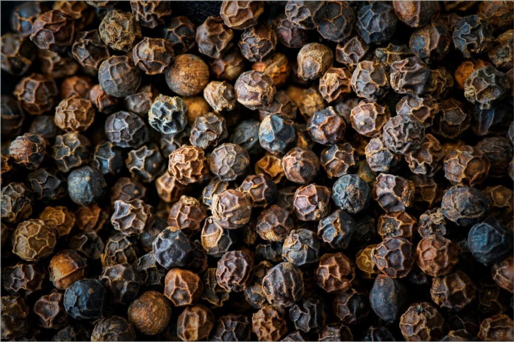 Grains de poivre noir