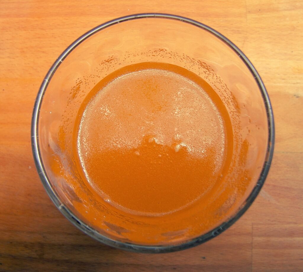 Poudre de psyllium mélangée à de l'eau